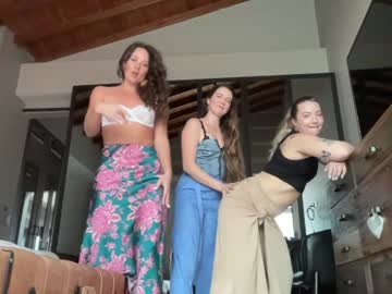 webcam girl bloomyogi image #9433917