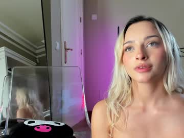 webcam girl mazeekiin image #8760001