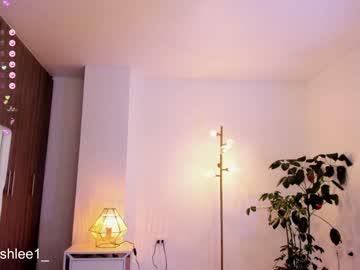 webcam girl ashley2004_ image #5964650
